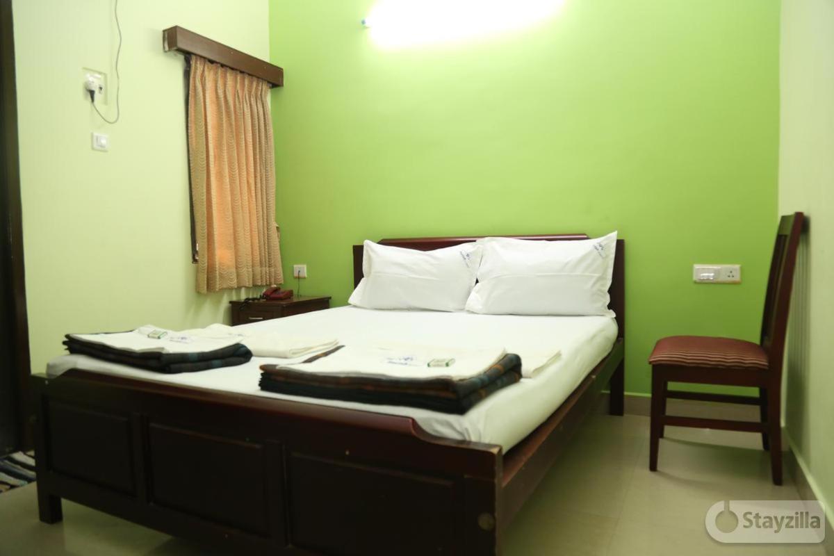 Hotel Harish Рамешварам Экстерьер фото