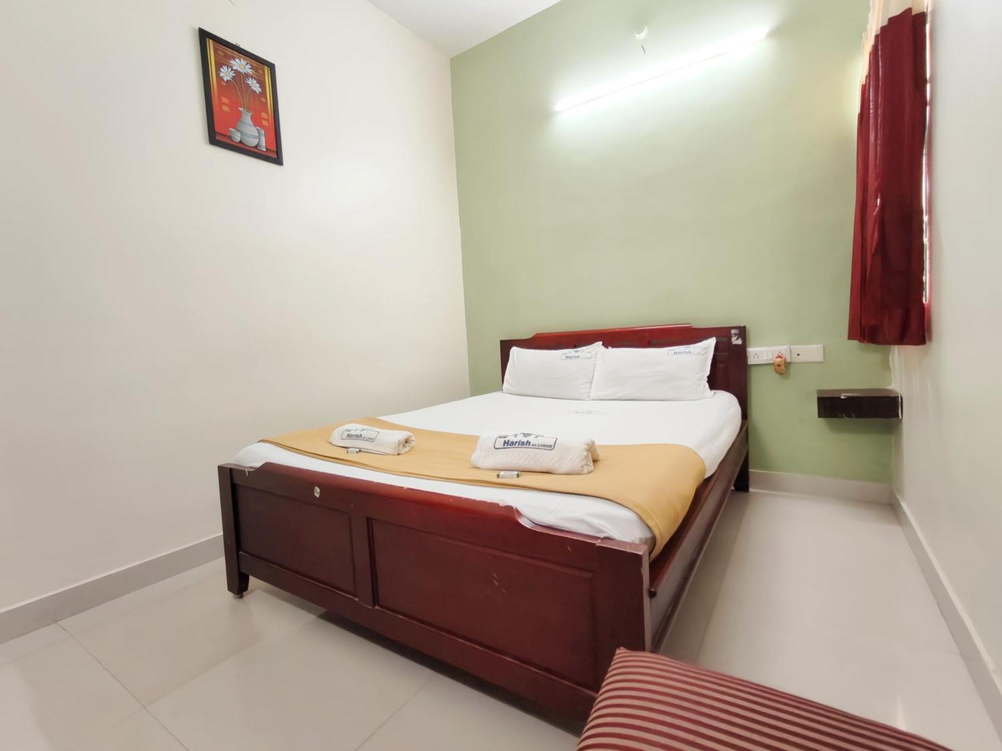 Hotel Harish Рамешварам Экстерьер фото